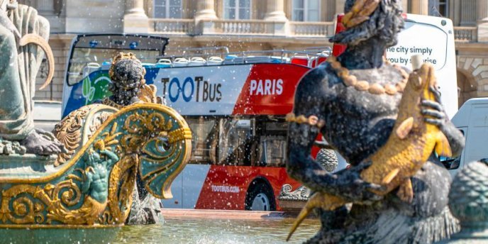 Tootbus Hop-On Bus on Place de la Concorde