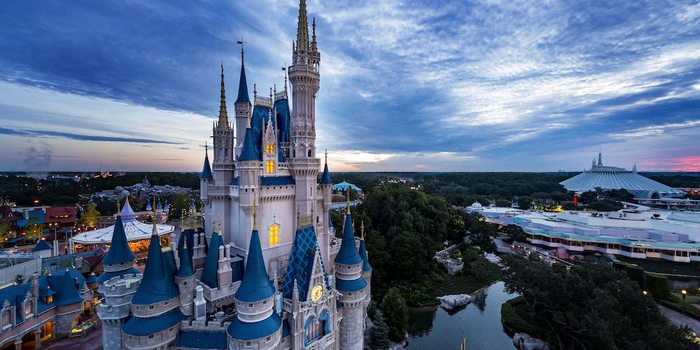 The Masgic Castle at Disneyland Paris,reached with a special Package