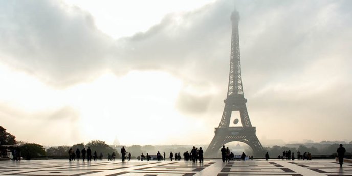 The Eiffel Tower view from Trocadero on a foggy morning