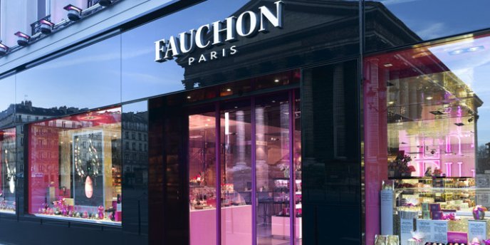 The black and pink exterior of the now defunct Fauchon Paris