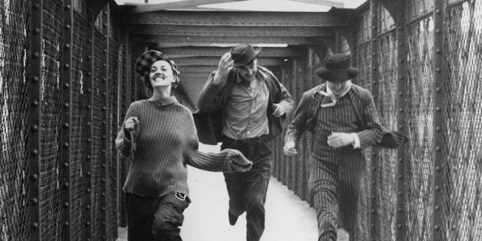 A black anc white scene from Jules and Jim