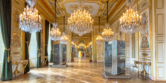 Salon of the Admirals at Hotel de la Marine, photo by Mark Craft