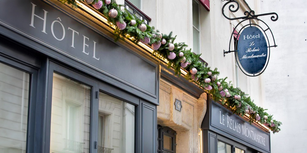 The exteror of the Paris hotel, Le Relais Montmartre