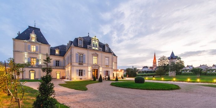 La Cueillette hotel, Meursault, occupies a mansion, as shown in this everning photo