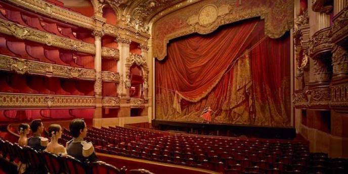 Stage and seating at Palais Garnier