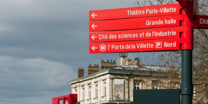 Villette directional signs, photo by Mark Craft