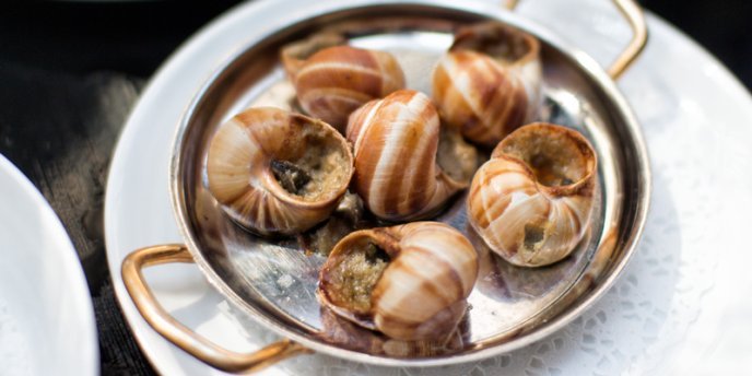 Escargots as L'Escargot in the 2nd