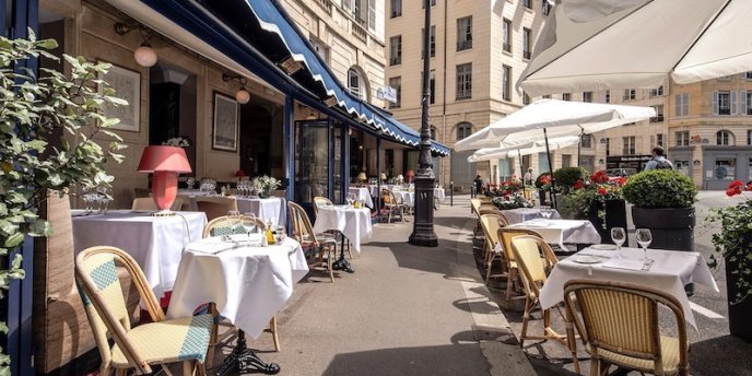 The terrace at restaurant La Mediterranee