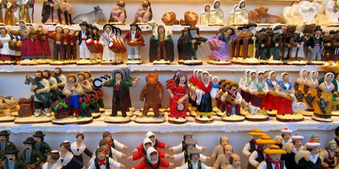 Traditional Santon figures at the market, Les Faeries d'Autei