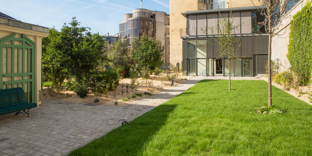 The garden and the new entry of the Balzac Museum