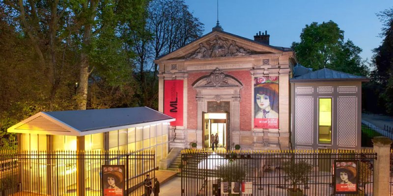 The Musée du Luxembourg, tucked into a corner of the garden of the same name